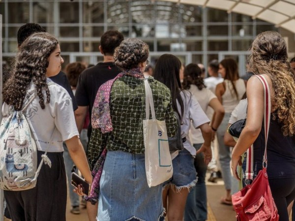 Enem prazo para solicitar isenção da taxa de inscrição começa hoje