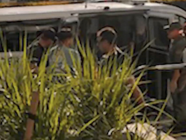 11 imigrantes detidos em Oakland Park durante abordagem a caminhão, diz ICE
