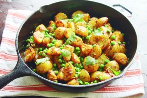 batatas com condimentos e ervilhas  (11)