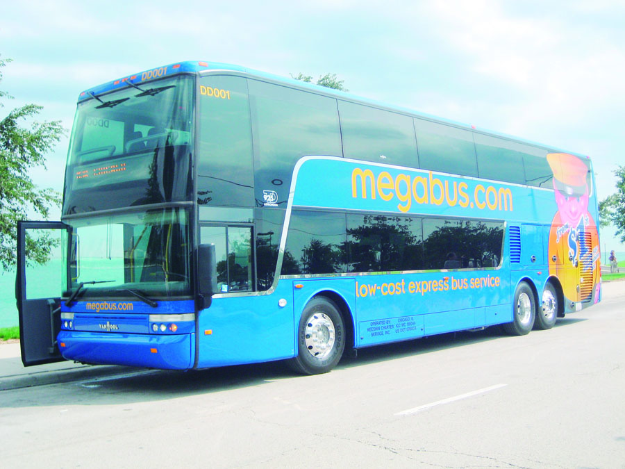 Megabus começa a oferecer serviço entre Hollywood, Orlando e Tampa a