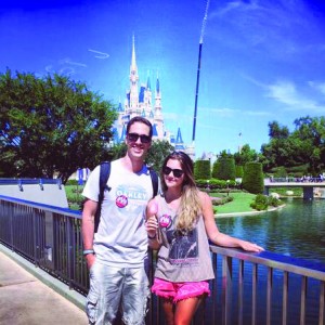 casal-roubado-hotel-disney