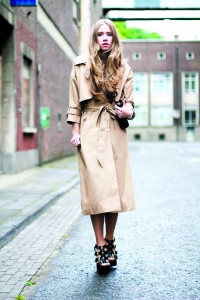 street-style-nude-oversized-trench-coat