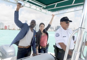 Jaina Lee Ortiz com Morris Chestnut – Credito: FOX Broadcasting Co.