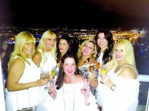 Reveillon Simone Strang