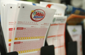 Loteria: Mega Millions acumula novamente, chegando a $654 milhões