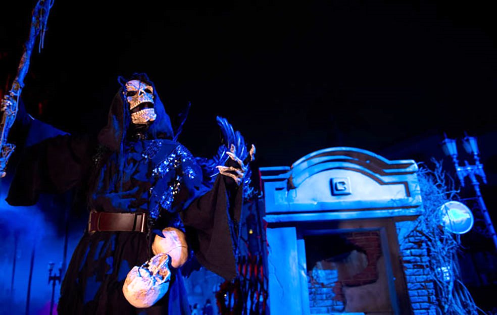 G1 - Parques ficam 'assustadores' para o Halloween em Orlando e Londres -  notícias em Turismo e Viagem