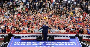 Trump lança campanha à reeleição em Orlando
